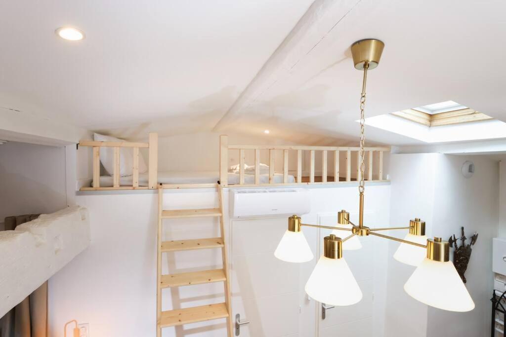 Apartament Le Palais D'Alienor - Parking Gratuit Carcassonne Zewnętrze zdjęcie