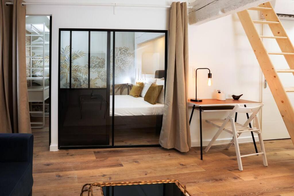Apartament Le Palais D'Alienor - Parking Gratuit Carcassonne Zewnętrze zdjęcie